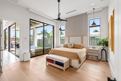 Chic, Modern Residence artfully crafted by award-winning - photo 18