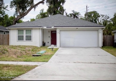 Well-located in the Biscayne/Turtle Creek area of North - photo 1