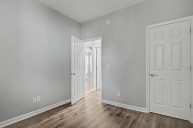 Welcome to this well-maintained and conveniently located - photo 22