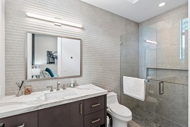 Chic, Modern Residence artfully crafted by award-winning - photo 24