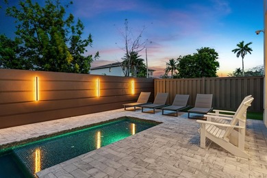 Chic, Modern Residence artfully crafted by award-winning - photo 36