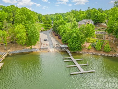 Move-in ready new construction in the gated lakefront community - photo 45