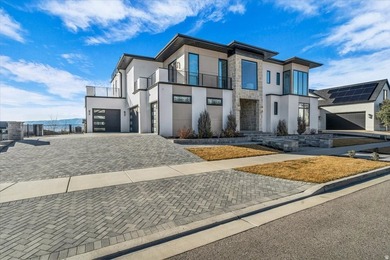 11,576 Sq Ft Estate in Orem From the dramatic four-car paver - photo 2