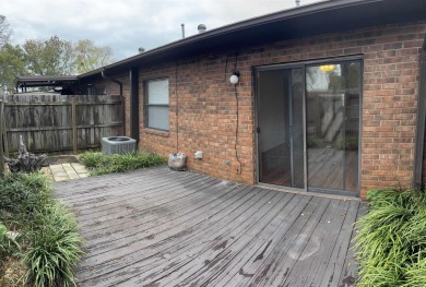 Discover low-maintenance living, maintained 2 bedroom