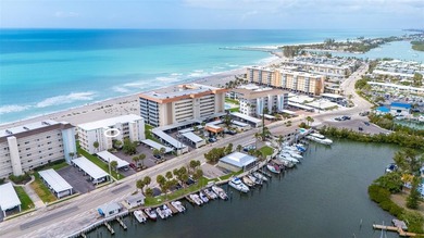 Under contract-accepting backup offers. Bahia Mar offers one of - photo 4