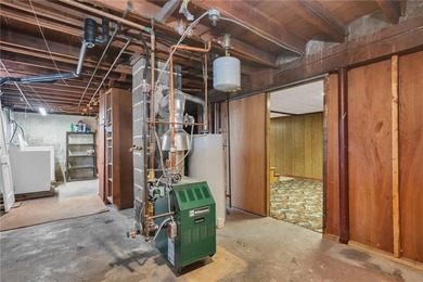 Beautifully maintained home offering over 1,800 square feet of - photo 25