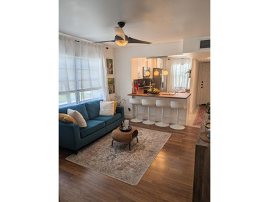 Unique, incomparable 1-bed, 1.5-bath corner unit with flexible - photo 4