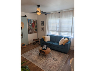 Unique, incomparable 1-bed, 1.5-bath corner unit with flexible - photo 10