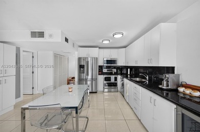 South of Fifth. Oceanfront. Sunset Views. Welcome to 401 Ocean - photo 7