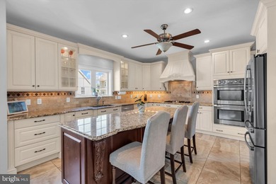 *Brand New Price and Seller Assistance with closing costs* Do - photo 4