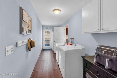 Five-Bedroom Colonial in Sought-After Twin Oaks. This charming - photo 17