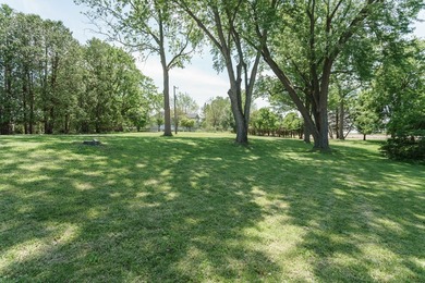 This is the one!! Beautifully updated ranch home on a quiet road - photo 18