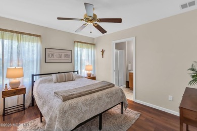 Five-Bedroom Colonial in Sought-After Twin Oaks. This charming - photo 20