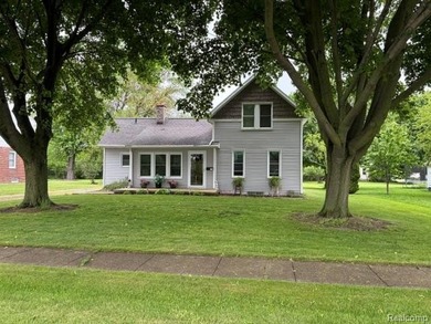 3 Bedroom, 1 bath with 1 car detached garage and additional 30 X - photo 1