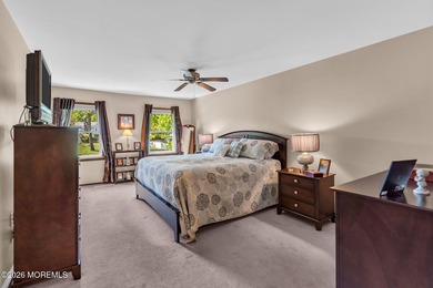 Five-Bedroom Colonial in Sought-After Twin Oaks. This charming - photo 24