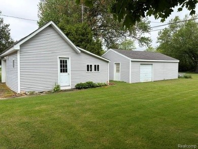 3 Bedroom, 1 bath with 1 car detached garage and additional 30 X - photo 7