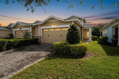 Lake Townhome/Townhouse For Sale in ST Cloud, Florida