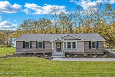 (private lake, pond, creek) Home For Sale in Hop Bottom Pennsylvania