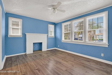 ***MOVE-IN READY HOME PERFECT FOR INVESTORS*** 3 bedroom/1 - photo 8