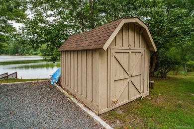 Lakefront Retreat in Yulan, NY This isn't just a home on the - photo 28