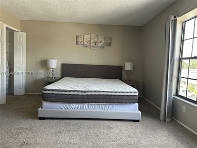 Enjoy comfortable, low-maintenance living in this two-story - photo 9