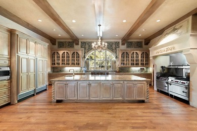 Escape to a world where the golden age of Palm Beach - photo 8