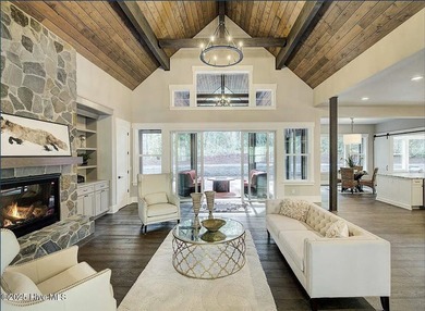 This luxury custom home will be built on TWO lots in Forest - photo 6