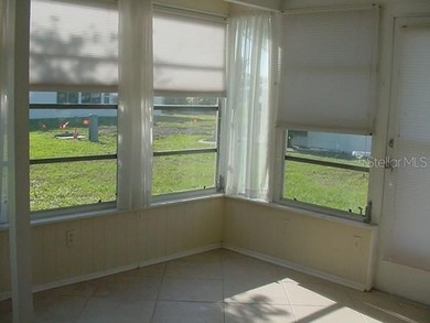 Under contract-accepting backup offers. Investor alert - photo 4