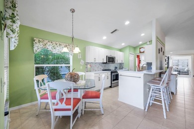 TURNKEY COACH HOME WITH PRESERVE VIEW IN COLONIAL COUNTRY CLUB! - photo 17