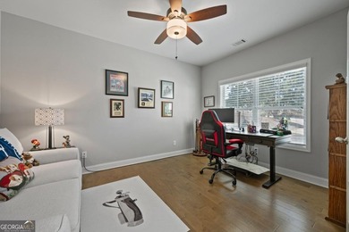 There are homes on the golf course... and then there are homes - photo 21