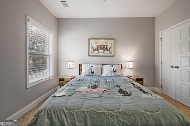 There are homes on the golf course... and then there are homes - photo 25