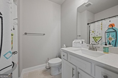 There are homes on the golf course... and then there are homes - photo 30