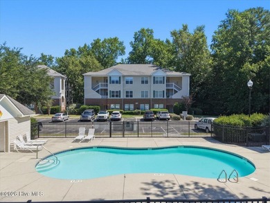 Beautiful 3-bedroom, 2-bath condo ideally located near the - photo 33