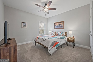 There are homes on the golf course... and then there are homes - photo 35