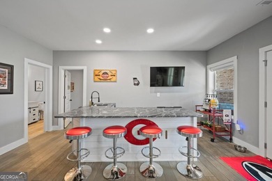 There are homes on the golf course... and then there are homes - photo 43