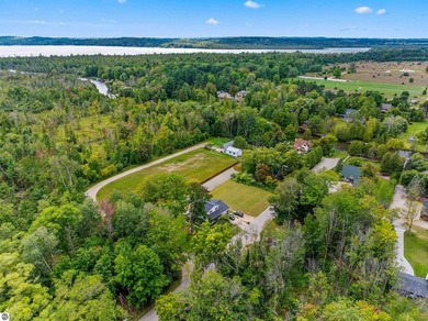 100 feet of direct waterfront Frontage! Don't miss this rare - photo 3