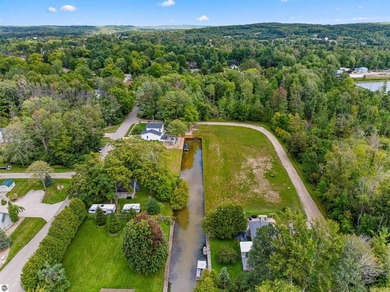 100 feet of direct waterfront Frontage! Don't miss this rare - photo 8