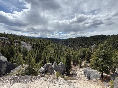 Mountain & Water Views! Rare opportunity to own 107 acres with - photo 11