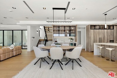 View property nestled in the hills of Encino, this newly - photo 9