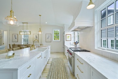Designed by Robert Orr, this home is perfectly positioned on a - photo 21
