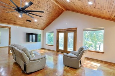 EXPERIENCE THE BEST OF LAKE EUFAULA, OK, IN YOUR WATERFRONT HOME - photo 21