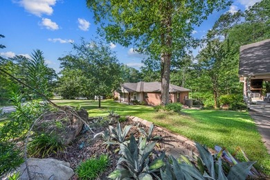 This property has LOTS of extras. Located on a quite dead-end - photo 32