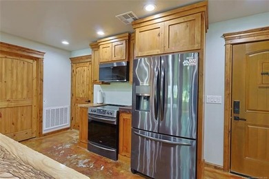 EXPERIENCE THE BEST OF LAKE EUFAULA, OK, IN YOUR WATERFRONT HOME - photo 32