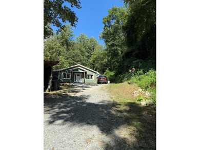 NEWER COTTAGE ON 3.5+ ACRES WITH CREEK, PASTURE & MULTIPLE - photo 2