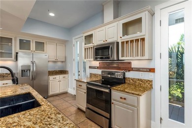 REDUCED PRICE! Welcome to 705 Hernando Place. This home has been - photo 11