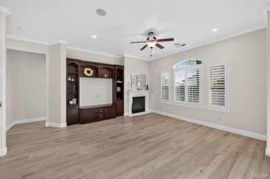 Welcome to a home where comfort and luxury exist in perfect - photo 23