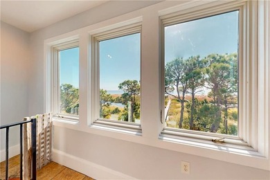 REDUCED PRICE! Welcome to 705 Hernando Place. This home has been - photo 27