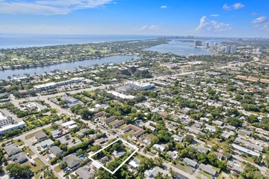 ABSOLUTELY GORGEOUS TRIPLEX | PRIME PALM BEACH LOCATION | HUGE - photo 1
