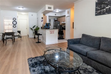 Well-maintained 1-bedroom, 1-bath first-floor unit located in - photo 3