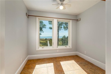 REDUCED PRICE! Welcome to 705 Hernando Place. This home has been - photo 35